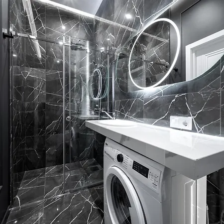 Leogrand On Leontovycha 17 Apartman