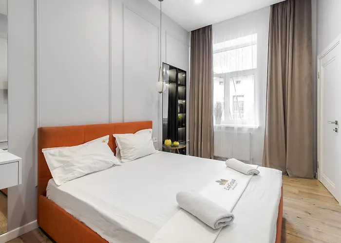 Leogrand On Leontovycha 17 Lviv